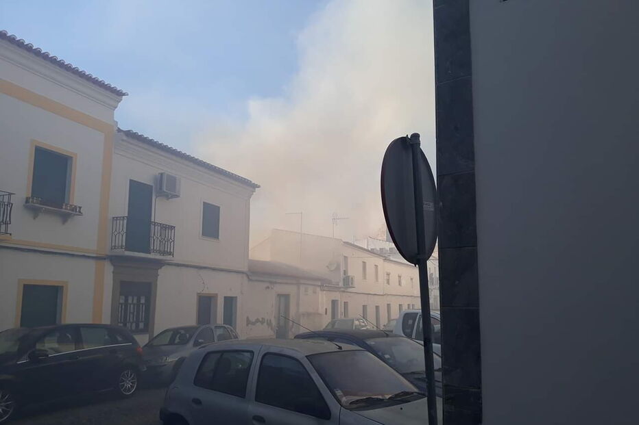 Incêndio numa habitação provoca dois feridos e cinco desalojados em Moura