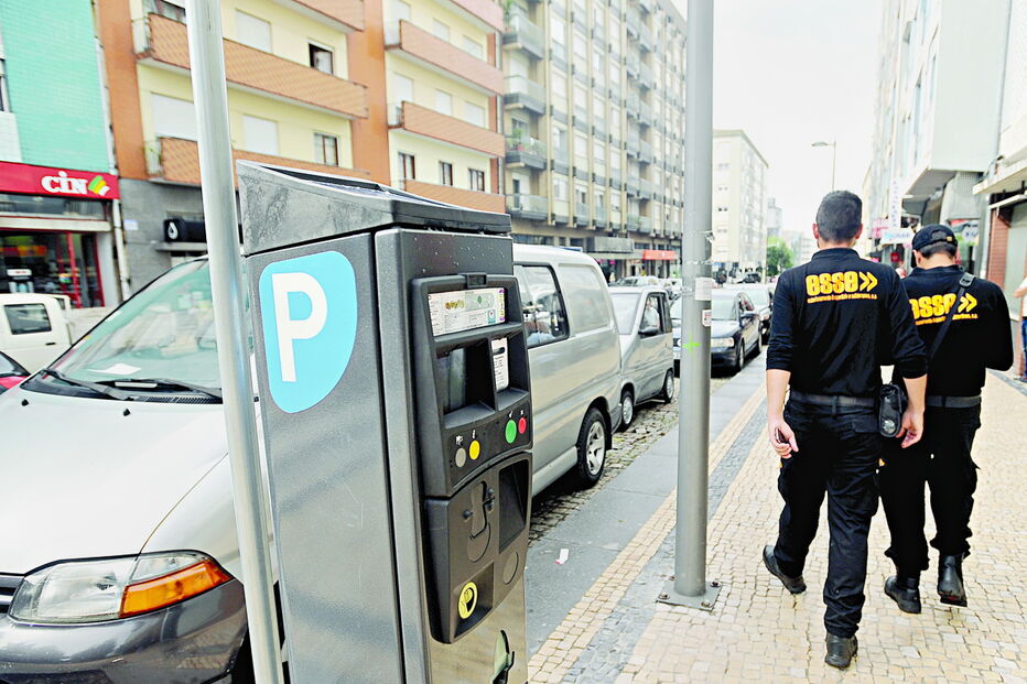 Contrato com a ESSE foi rompido judicialmente e a câmara entregou a fiscalização aos ransportes Urbanos de Braga