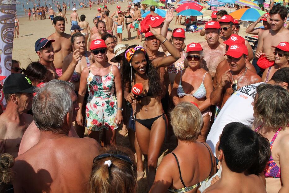 Repórter de biquíni em 2018