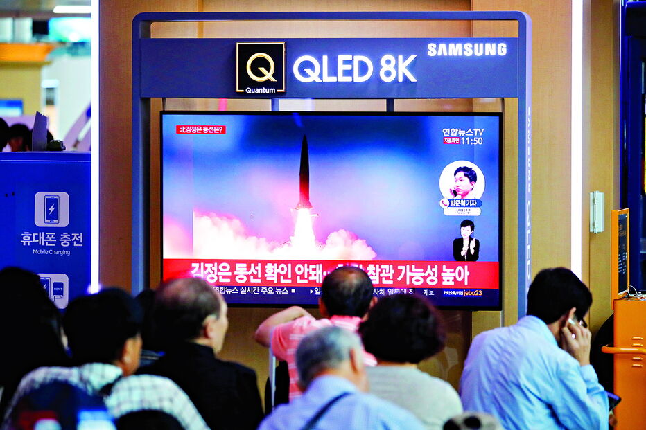 Testes de mísseis tiveram grande destaque nas notícias da imprensa escrita e das televisões da Coreia do Sul   