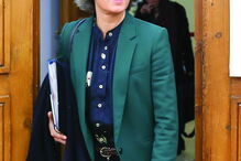 Pai de Graça Fonseca, ministra da Cultura, faz serviços ao Estado