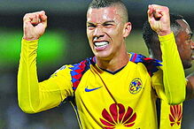 Mateus Uribe tem 28 anos 