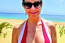 Fátima Lopes com um triquíni sexy e ousado  