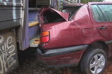 Linha do Vouga cortada após colisão entre comboio e carro