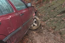 Linha do Vouga cortada após colisão entre comboio e carro