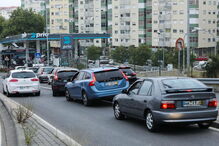 Greve dos motoristas assusta portugueses e leva a longas filas nos postos de abastecimento