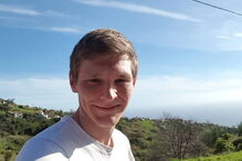 Oliver Hillier tem 26 anos