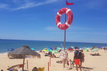 Praia de Faro interdita a banhos