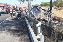 Motorista morre carbonizado após despiste de camião no IC1 em Ourique
