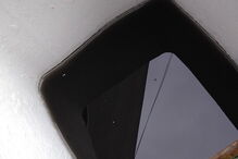 Partículas de fumo fazem cair chuva de água preta em São Paulo