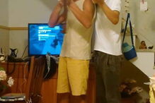 Víitma publicou fotografia na página pessoal de Facebook onde apontava uma arma