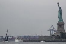 Greta Thunberg chega a Nova Iorque após viagem alternativa