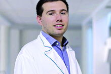 Gastrenterologista Armando Peixoto