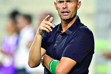 Marcel Keizer assumiu que o médio poderá abandonar o clube 