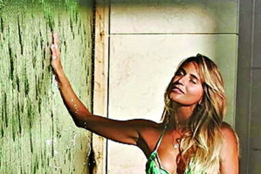 Liliana Santos sensual e ousada no Sul do País