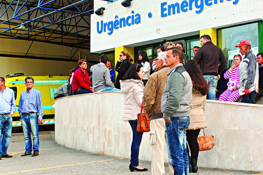 Hospital de Faro tinha as 10 incubadoras todas ocupadas 