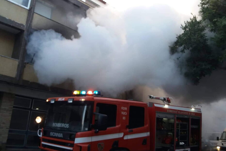 Incêndio em apartamento mata homem e fere casal em Beja