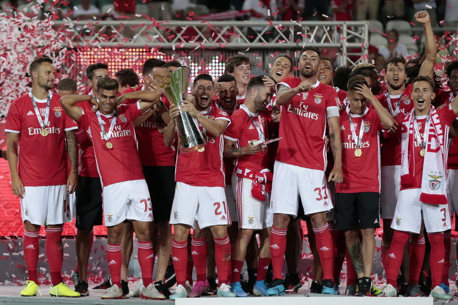 Benfica conquista a oitava Supertaça