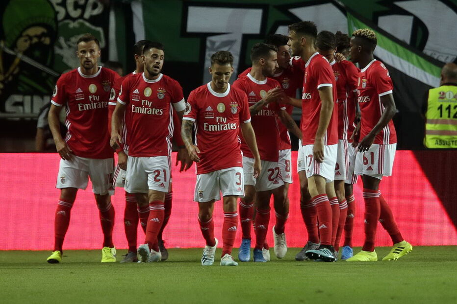 Benfica conquista a oitava Supertaça