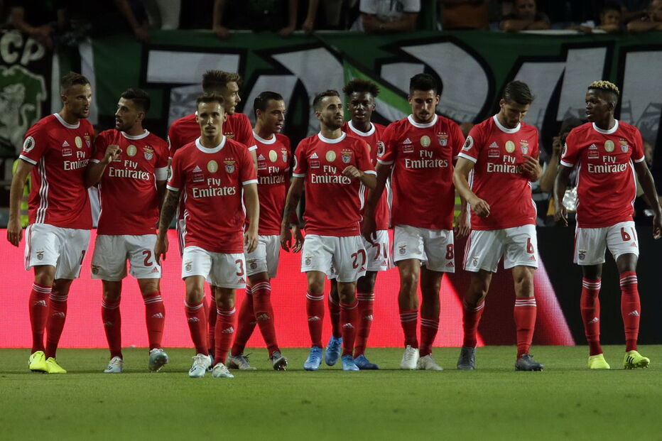 Benfica conquista a oitava Supertaça