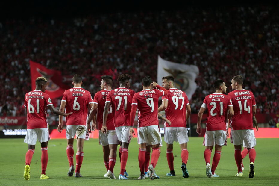 Benfica conquista a oitava Supertaça