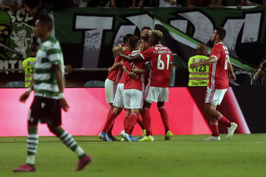 Benfica conquista a oitava Supertaça