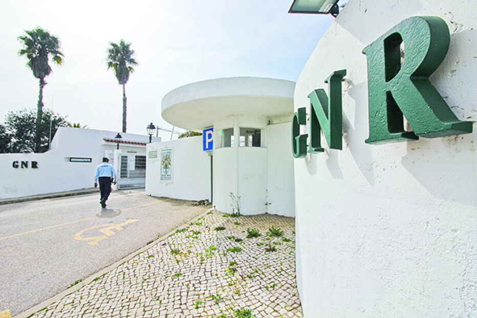 Pedidas câmaras nas esquadras 