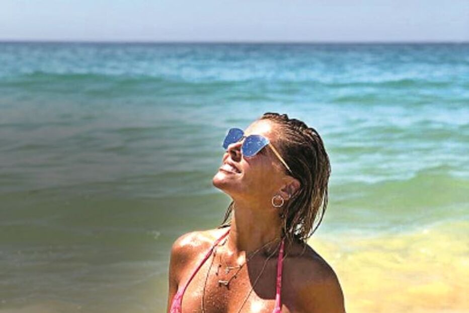 Sónia Araújo agitou o Instagram com uma foto na praia