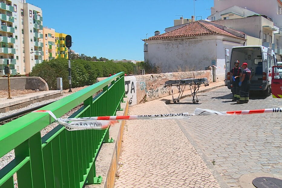 Homem morre colhido por comboio em Portimão