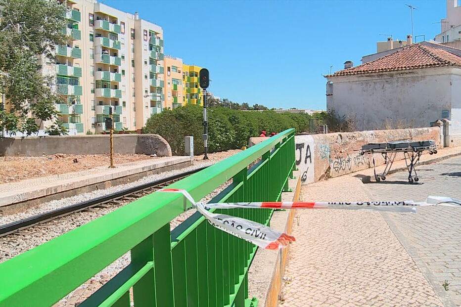 Homem morre colhido por comboio em Portimão