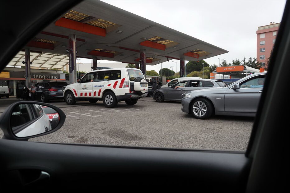 Greve de motoristas ainda não começou e as filas já são longas