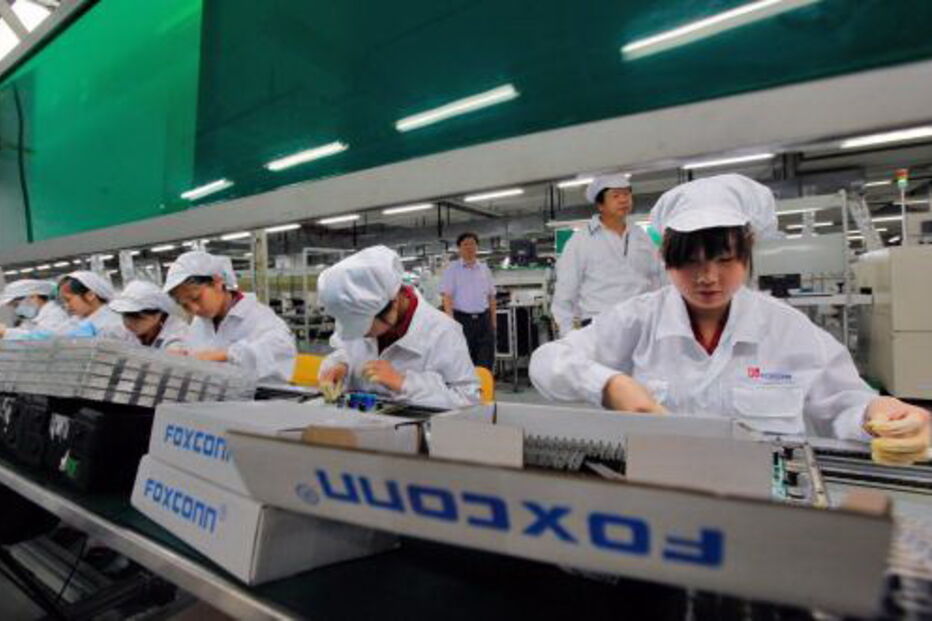 Estudantes ameaçados e obrigados a trabalhar 10 horas para fabricar aparelho da Amazon