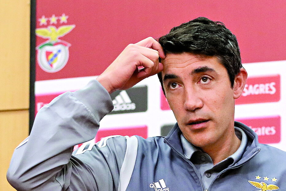 Bruno Lage vai iniciar a primeira época ao serviço do Benfica, depois de ter entrado a meio da temporada passada  