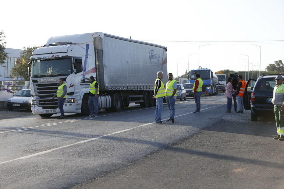 As imagens do primeiro dia de greve dos motoristas
