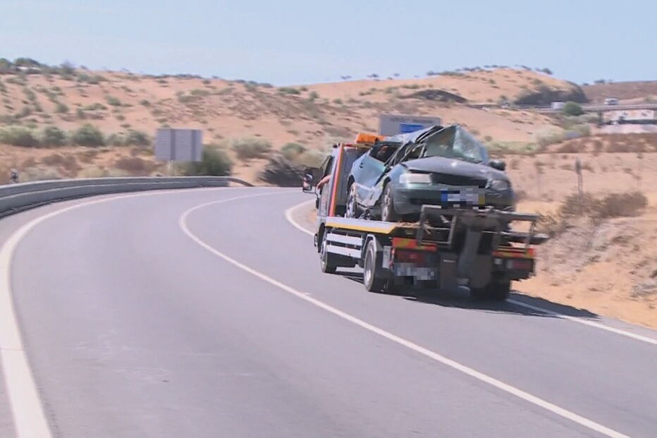 Criança de 12 anos morre em despiste de carro em Castro Marim	
