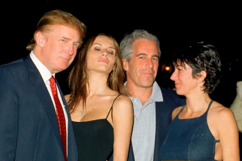 Donald Trump, Melania Trump, Jeffrey Epstein e Ghislaine Maxwell no clube Mar-a-Lago, em Palm Beach, Flórida, a 12 de fevereiro de 2000