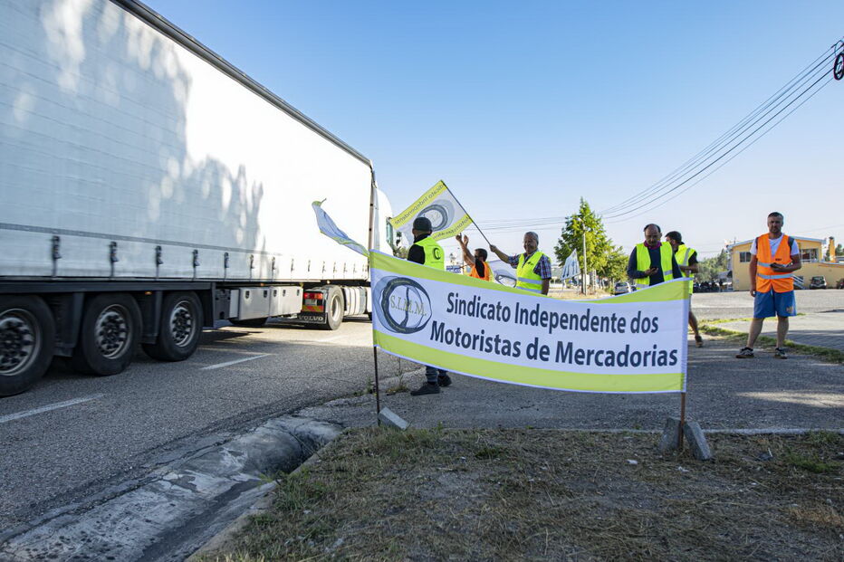 Greve dos motoristas - Sindicato Independente dos Motoristas de Mercadorias 