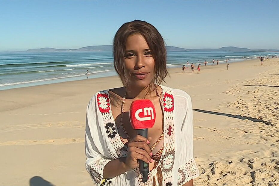 Sara Santos na praia da Comporta