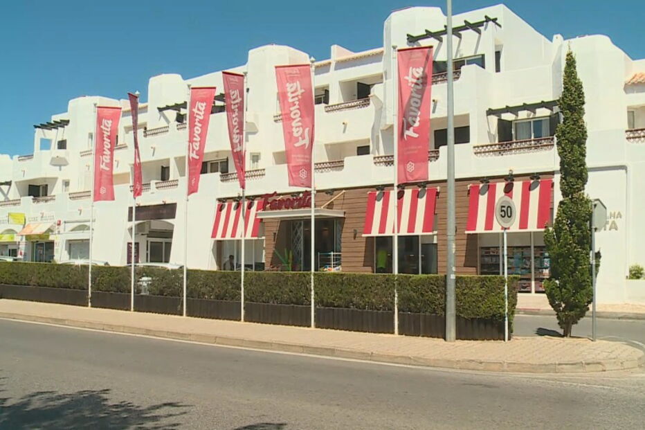 Dois homens assaltam pastelaria e fogem com 10 mil euros