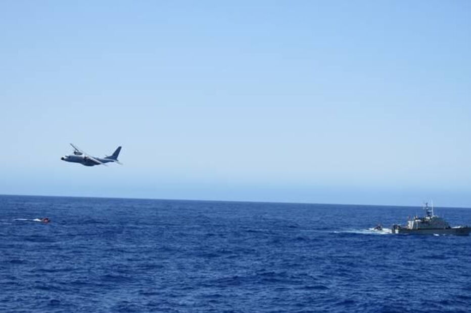 Força Aérea do Aeródromo do Porto Santo detetou a balsa com os pescadores