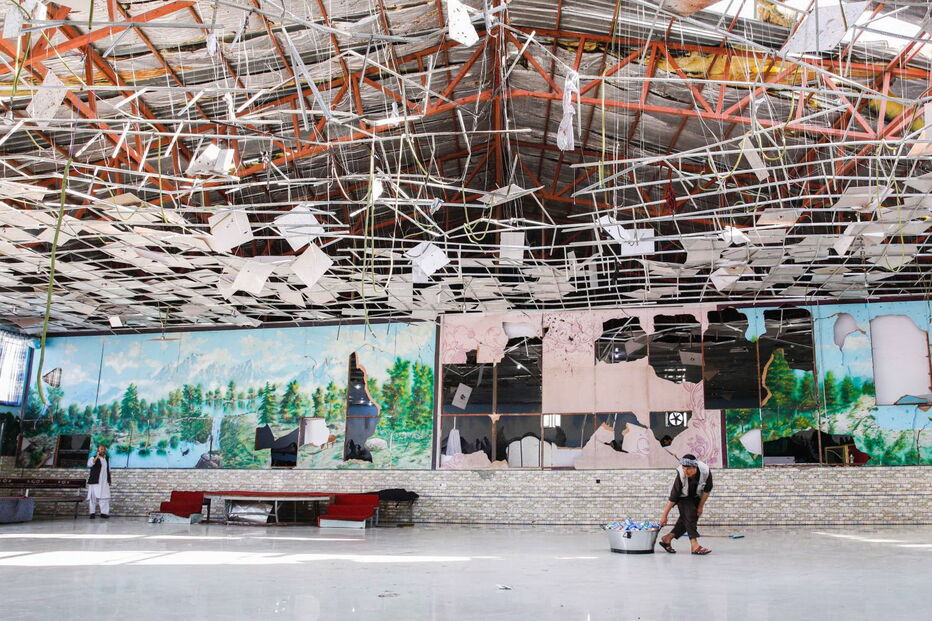 Pelo menos 63 mortos e 182 feridos em atentado no Afeganistão