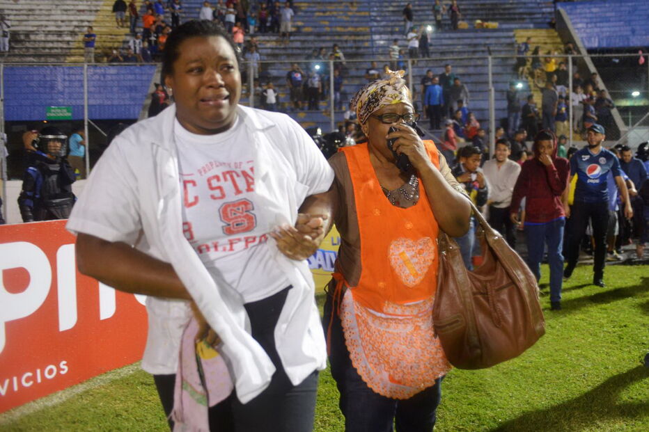 Três mortos e 12 feridos em ataque a autocarro de equipa de futebol nas Honduras