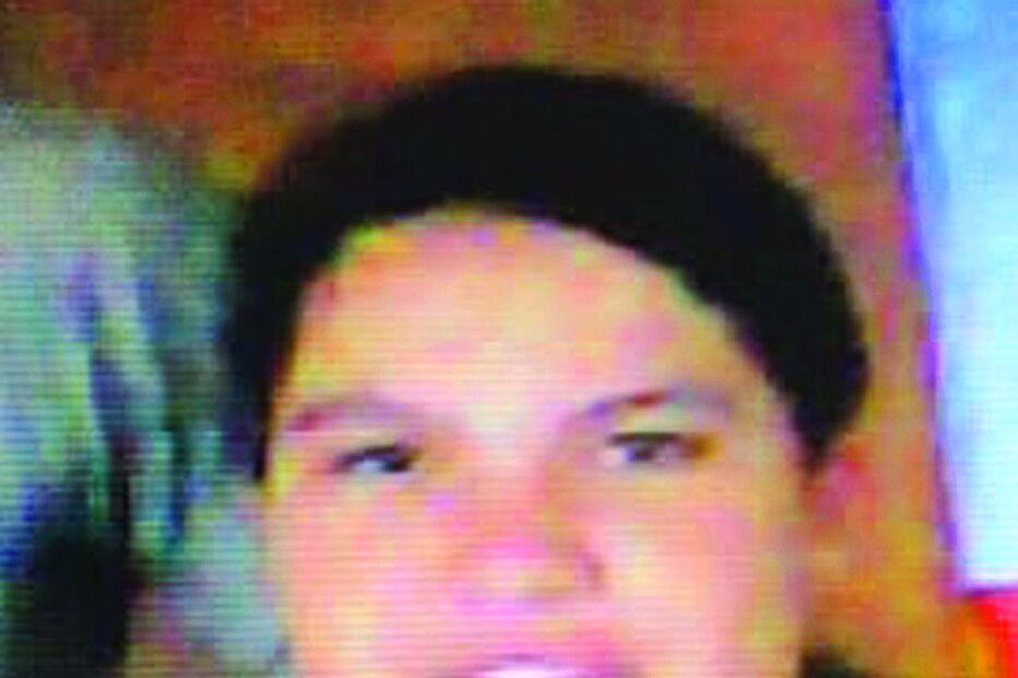 Mulher mata companheiro à facada em frente aos dois filhos  