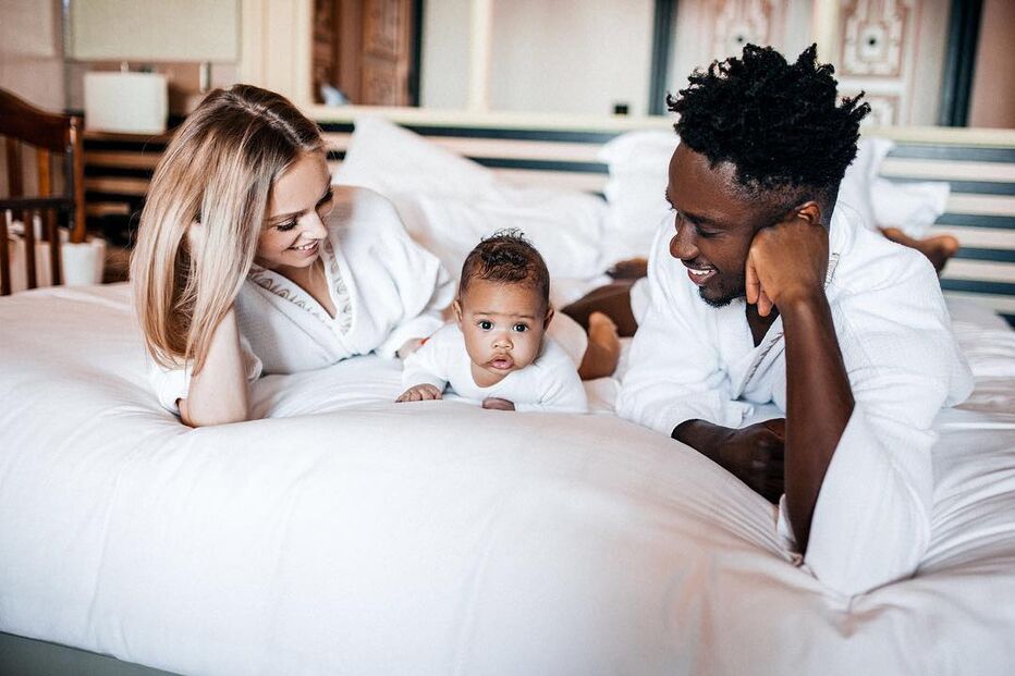 Éder com a mulher e o filho