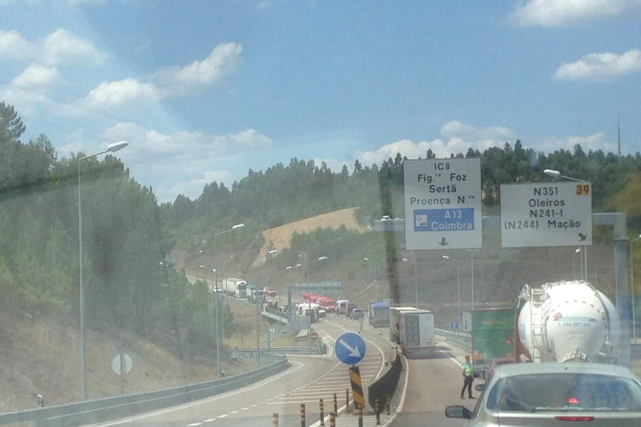 Colisão no IC8 em Proença-a-Nova faz nove feridos