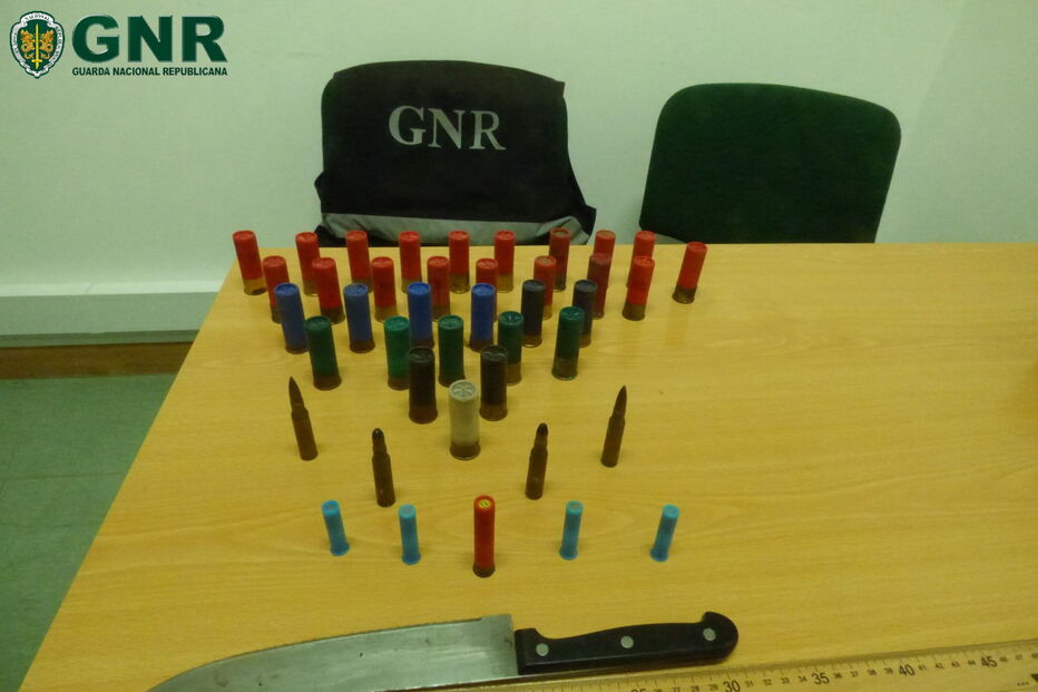 Munições foram apreendidas na casa dos suspeitos