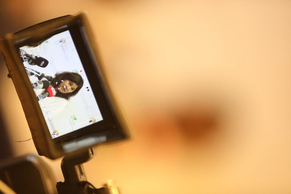 Conferência de imprensa sobre Matilde e Natália