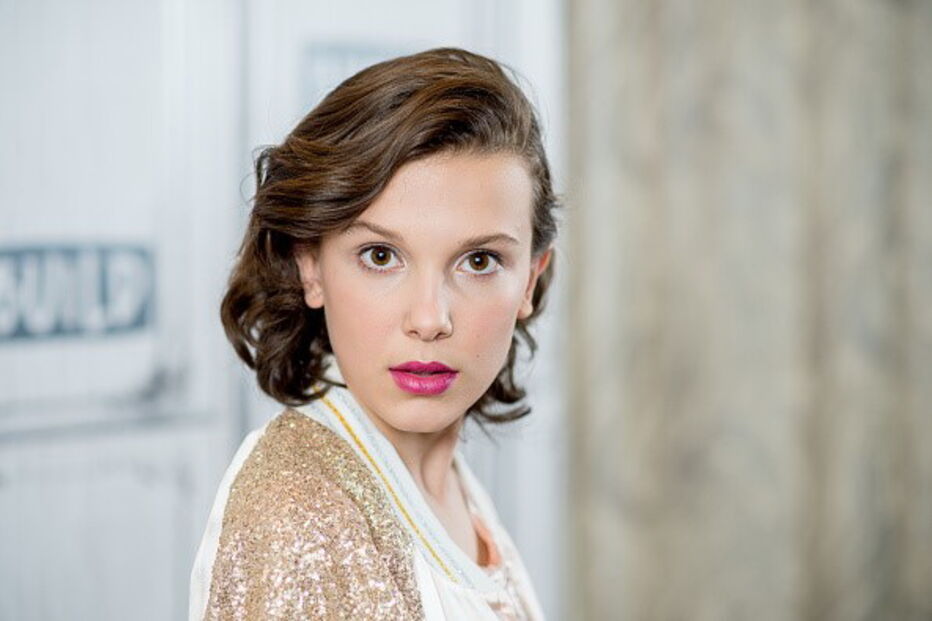 Tem 15 anos, é Eleven na série Stranger Things e tornou-se agora empresária