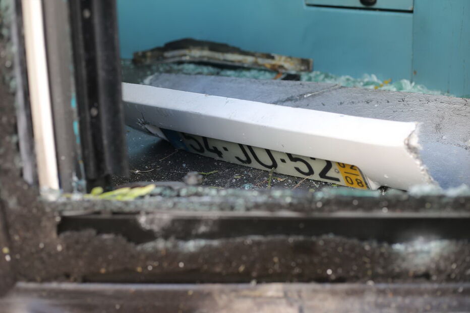 Autocarro desgovernado abalroa seis carros em Setúbal