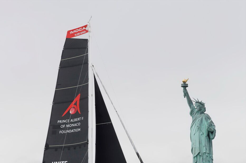 Greta Thunberg chega a Nova Iorque após viagem alternativa